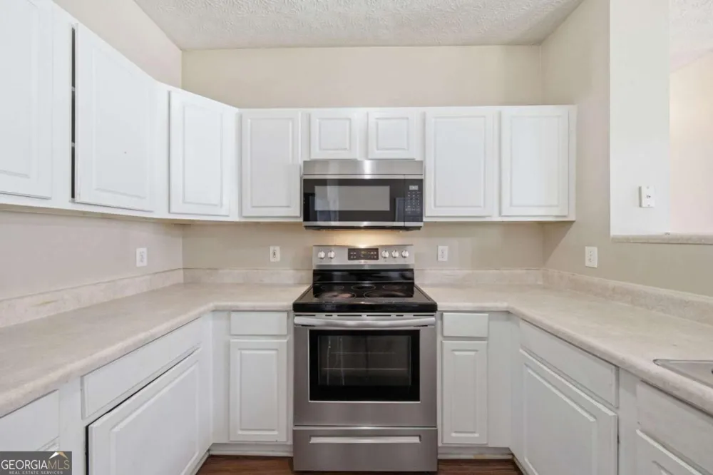 4516 Swan TRCE Union City, GA 30349