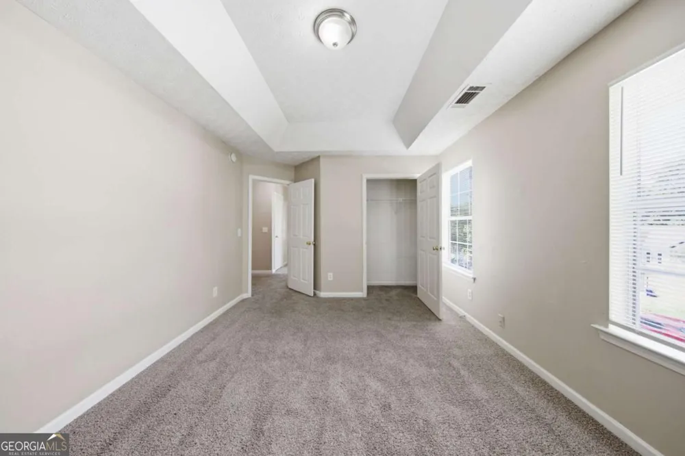 4516 Swan TRCE Union City, GA 30349