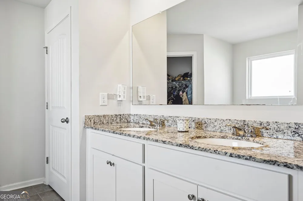 4240 Oakhurst DR Fairburn, GA 30213