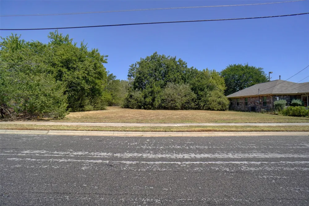 1117 Wilson Street Denton, TX 76205