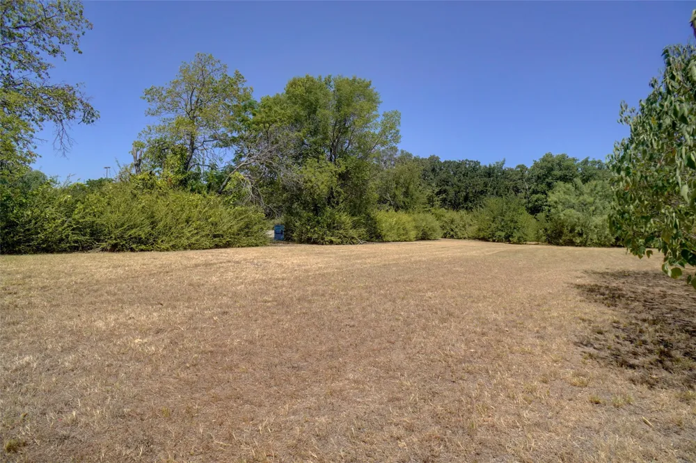1117 Wilson Street Denton, TX 76205