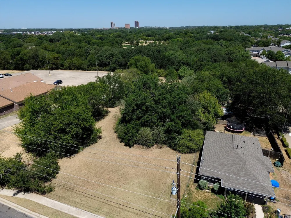 1117 Wilson Street Denton, TX 76205