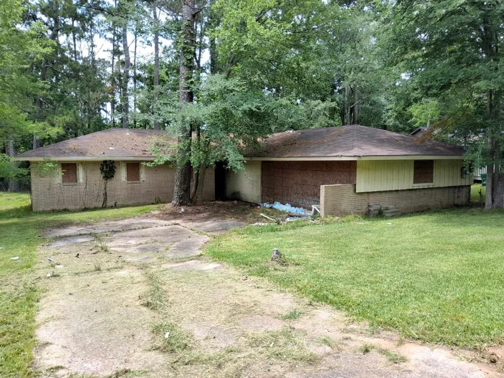 911 Shore Shadow Drive Houston, TX 77336