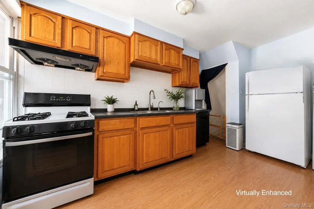 67139 Burns Street Forest Hills, NY 11375
