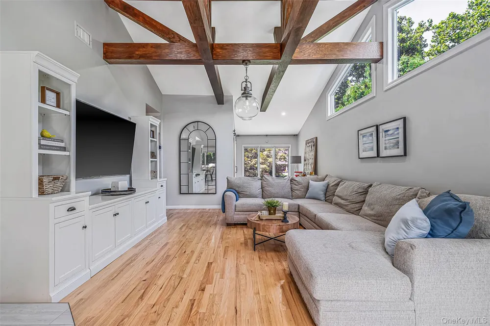 164 Cedrus Avenue East Northport, NY 11731