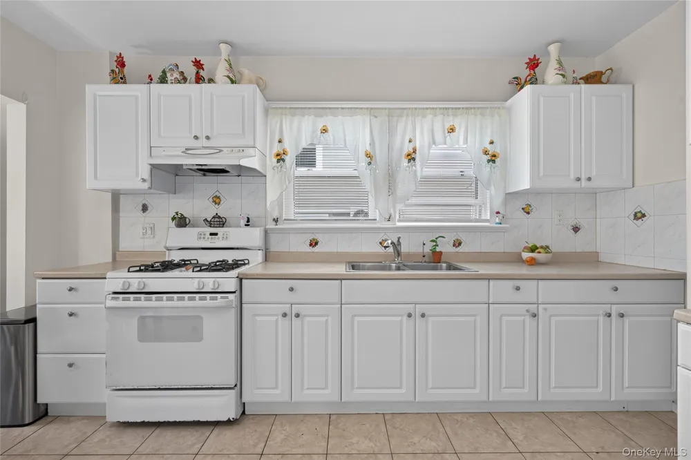 22118 110th Avenue Queens Village, NY 11429
