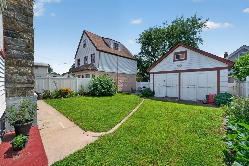 22118 110th Avenue Queens Village, NY 11429