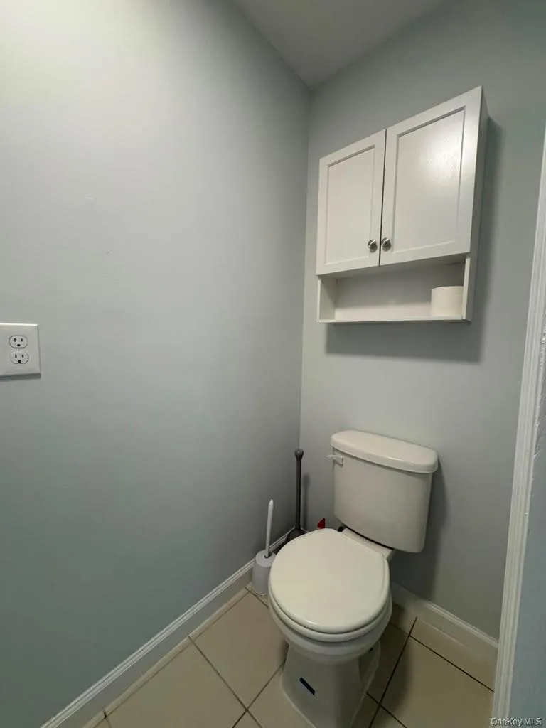 39 Seymour Drive Shirley, NY 11967