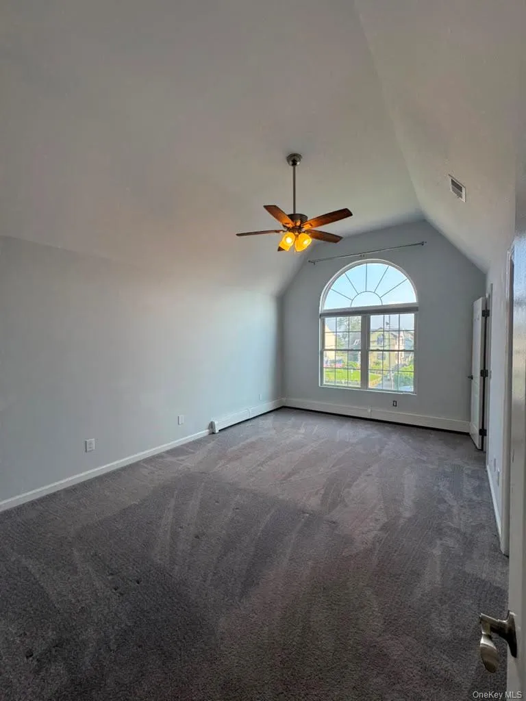39 Seymour Drive Shirley, NY 11967
