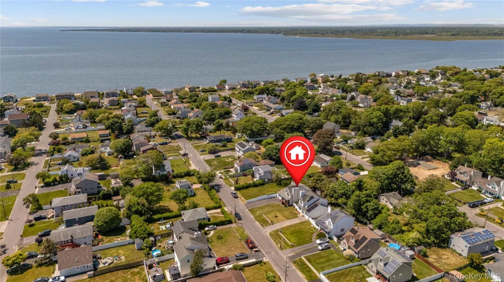 39 Seymour Drive Shirley, NY 11967