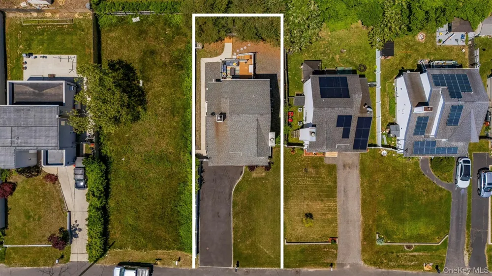 39 Seymour Drive Shirley, NY 11967