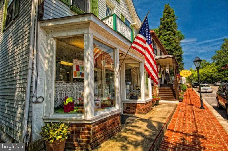 402 MCKENZIE DRIVE Occoquan, VA 22125