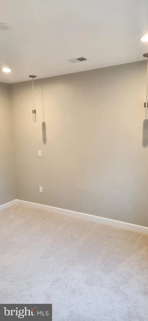 402 MCKENZIE DRIVE Occoquan, VA 22125