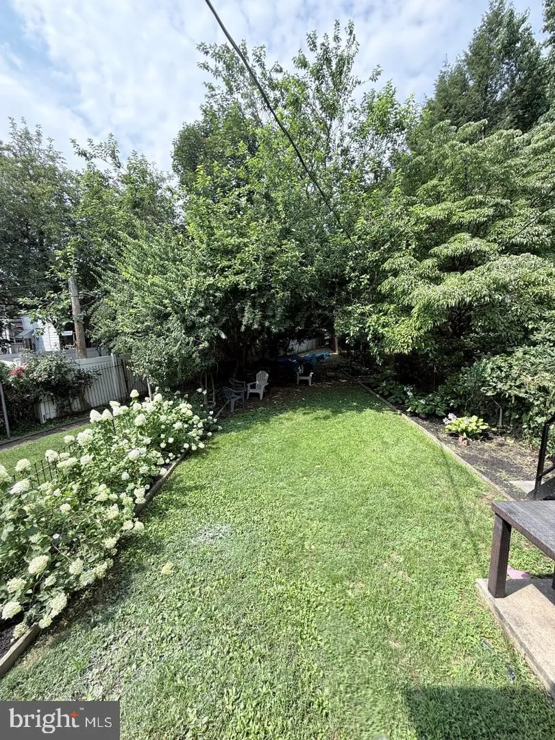 834 CENTRE AVENUE #3RD FLOOR Reading, PA 19601