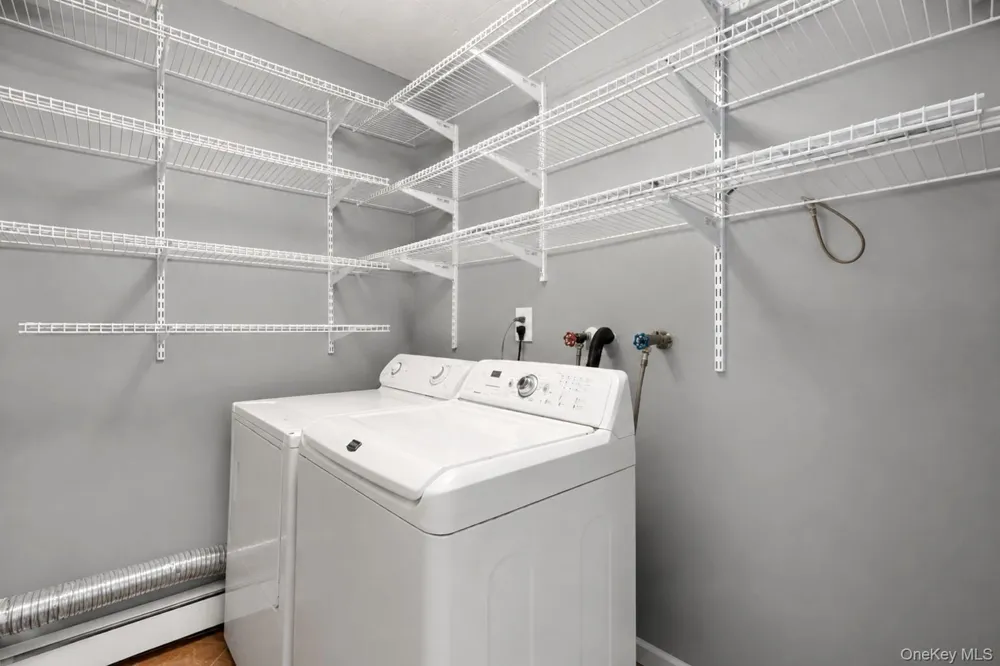 164 Bark Avenue Central Islip, NY 11722