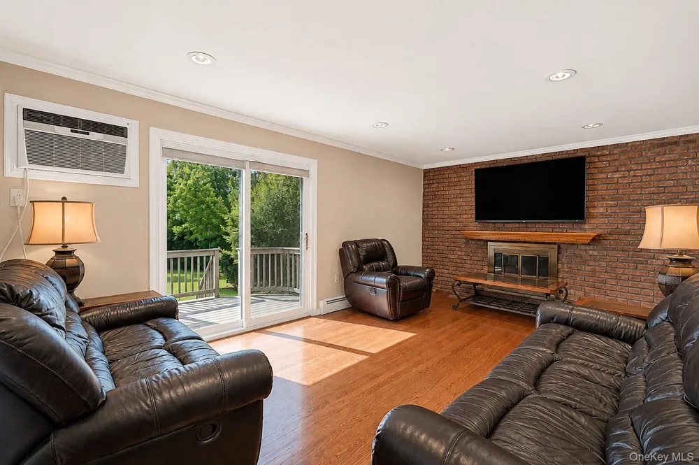 164 Bark Avenue Central Islip, NY 11722