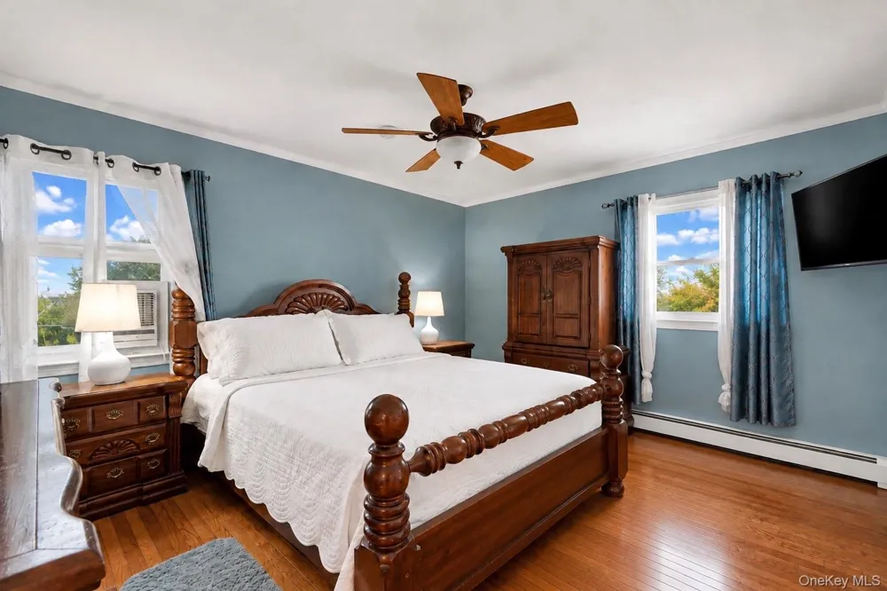 164 Bark Avenue Central Islip, NY 11722