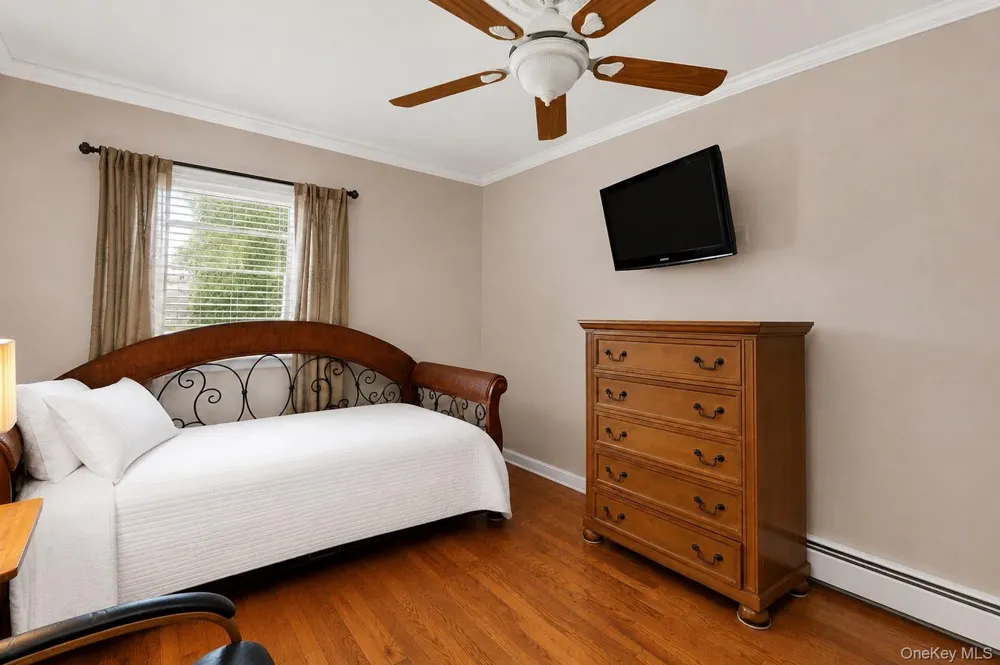 164 Bark Avenue Central Islip, NY 11722