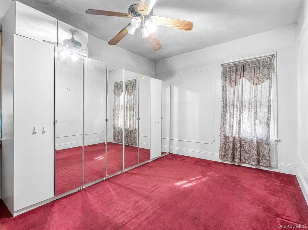 205-13 114th Drive Saint Albans, NY 11412
