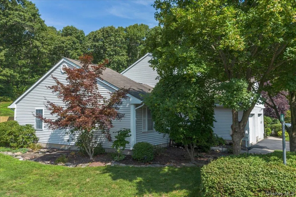 204 Mattituck Court Melville, NY 11747