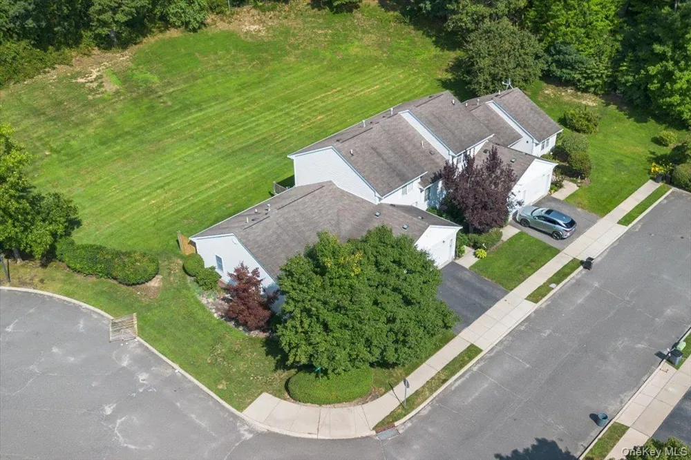 204 Mattituck Court Melville, NY 11747