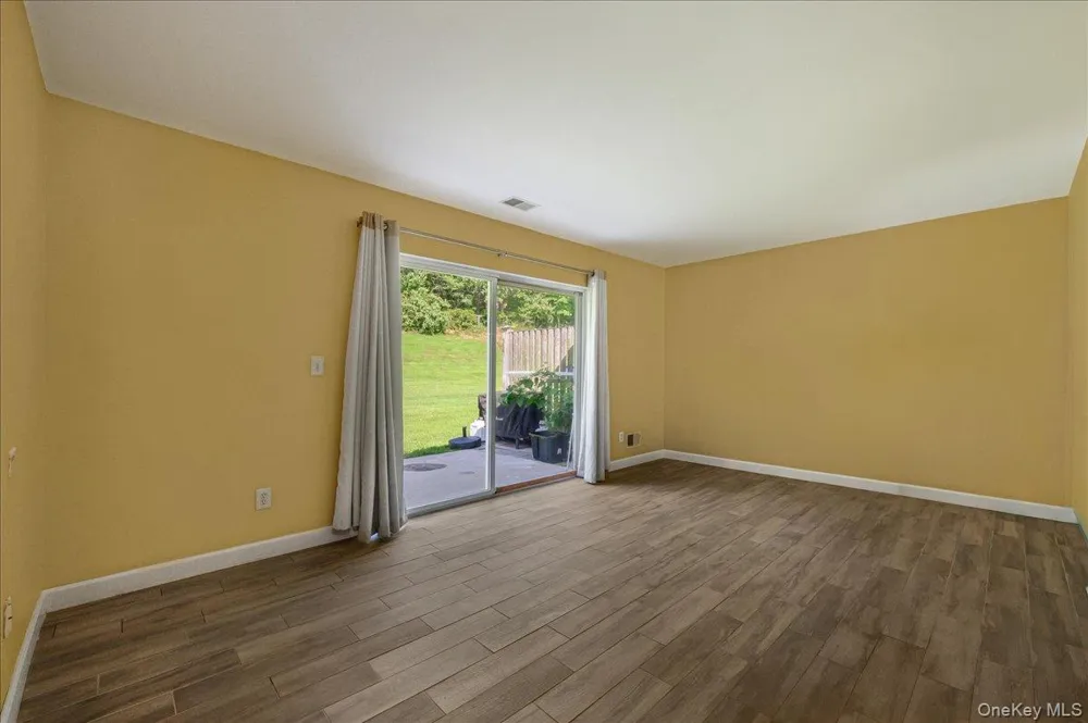 204 Mattituck Court Melville, NY 11747
