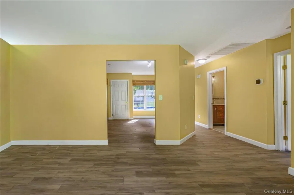 204 Mattituck Court Melville, NY 11747