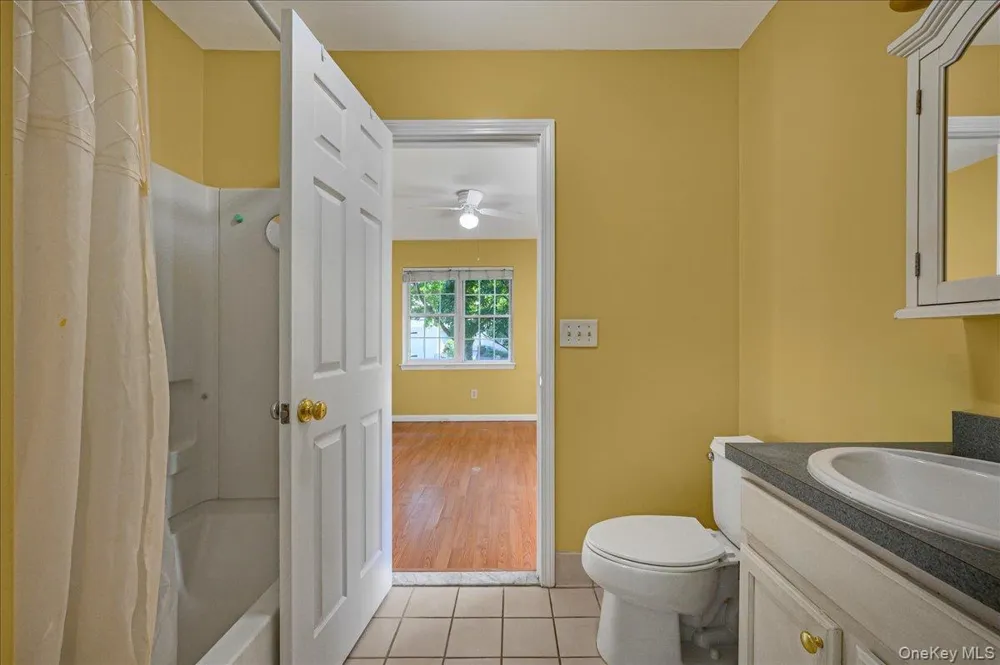 204 Mattituck Court Melville, NY 11747