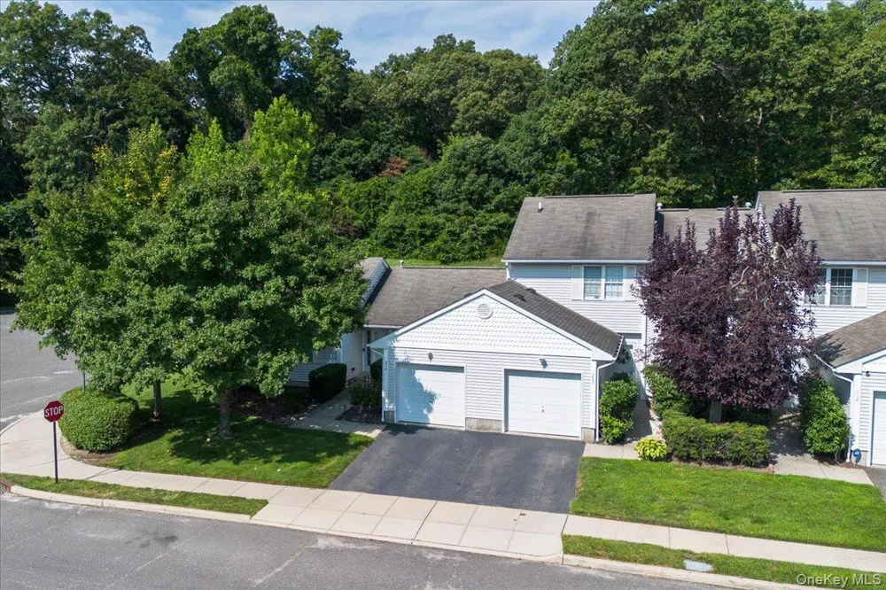 204 Mattituck Court Melville, NY 11747