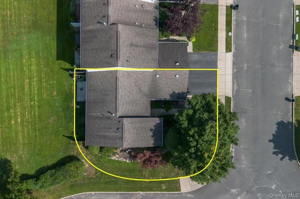 204 Mattituck Court Melville, NY 11747