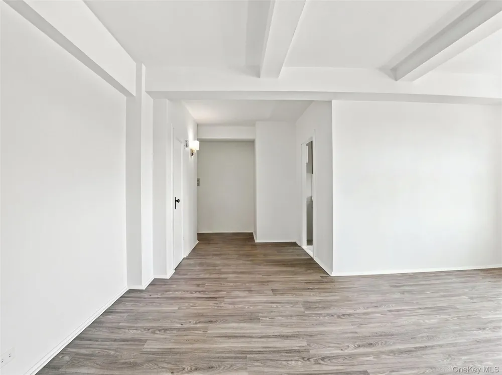 2049 McGraw Avenue #4F Bronx, NY 10462