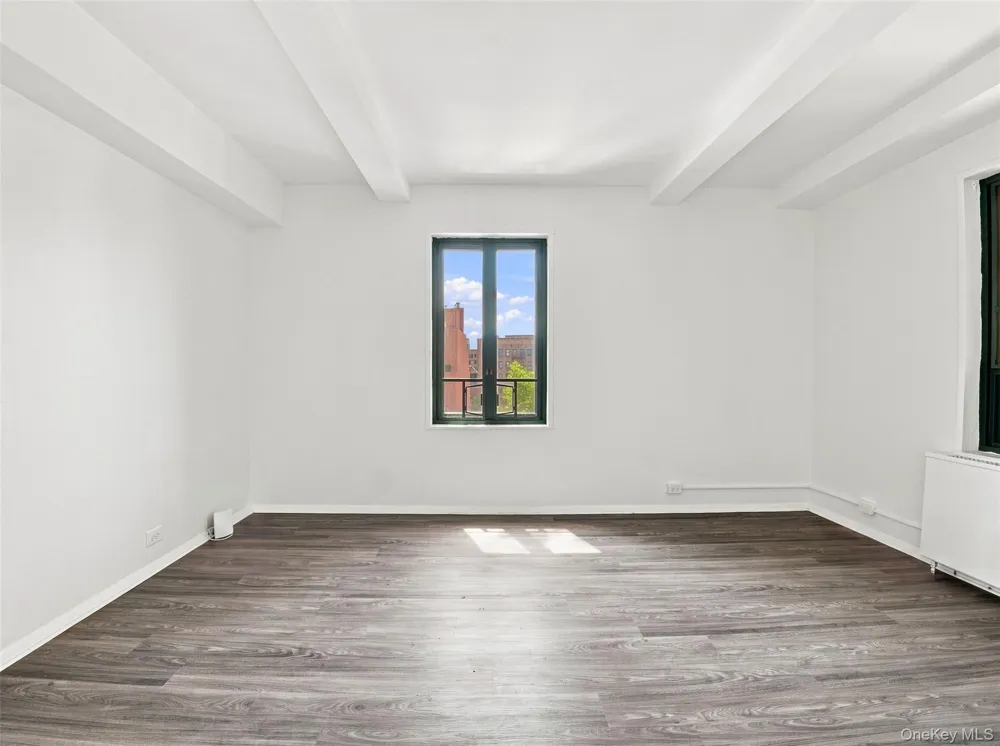 2049 McGraw Avenue #4F Bronx, NY 10462