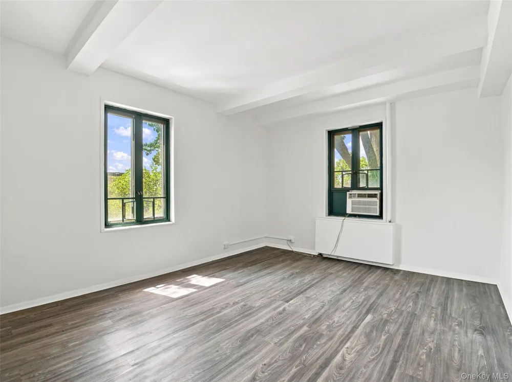 2049 McGraw Avenue #4F Bronx, NY 10462
