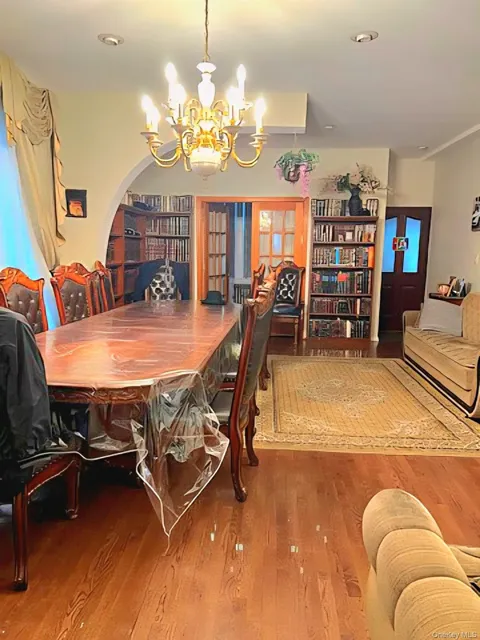 85 Louisa Street #1