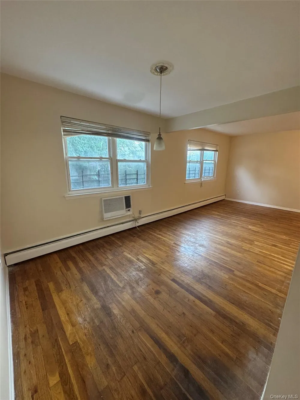 148-56 262nd Place Rosedale, NY 11422