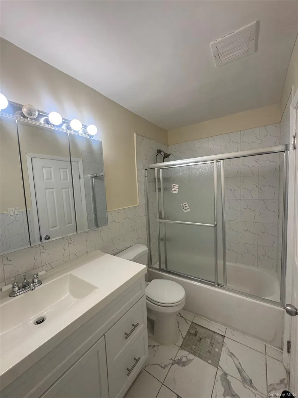 148-56 262nd Place Rosedale, NY 11422