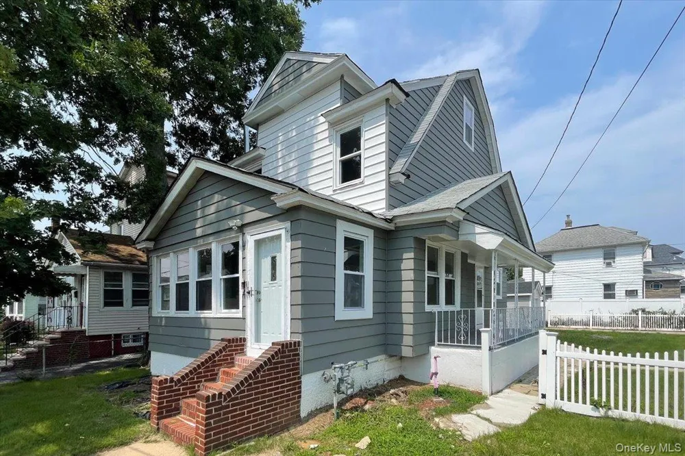 17 Sapir Street Valley Stream, NY 11580
