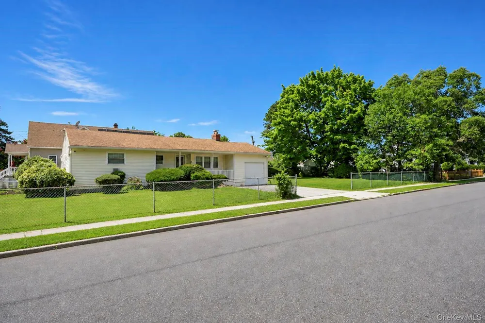 46 Marshall Avenue Brentwood, NY 11717