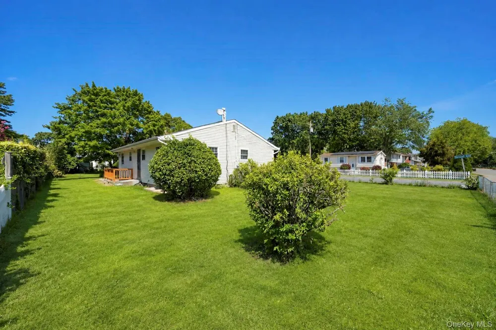 46 Marshall Avenue Brentwood, NY 11717