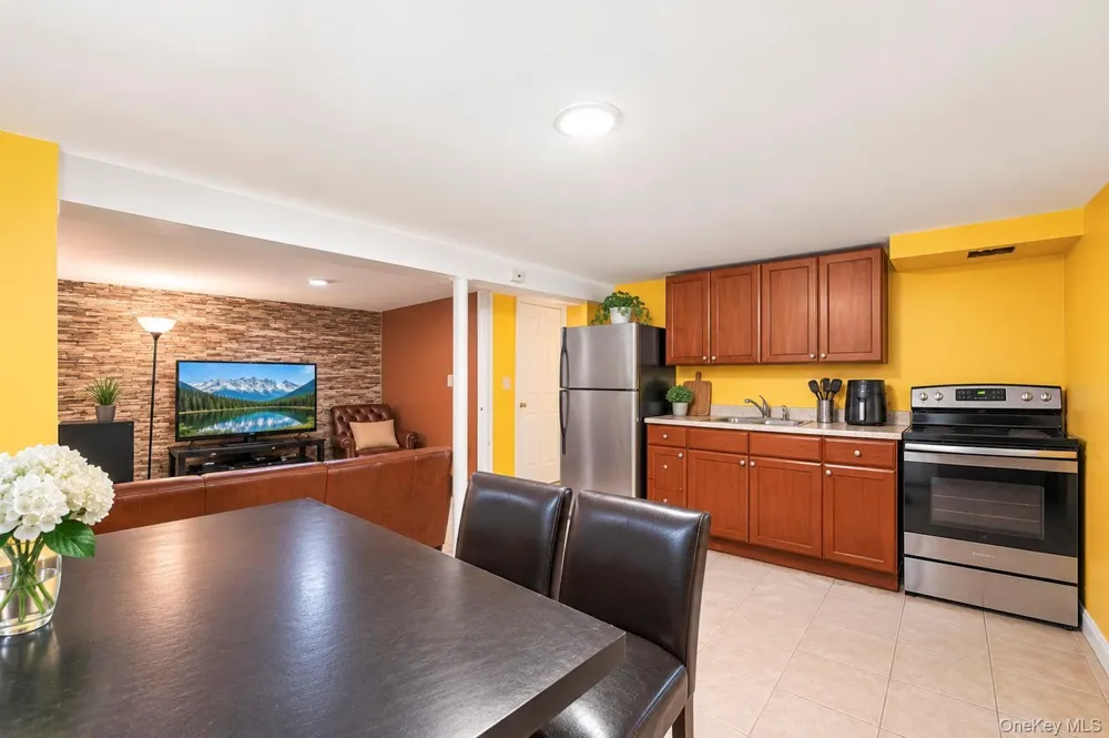46 Marshall Avenue Brentwood, NY 11717