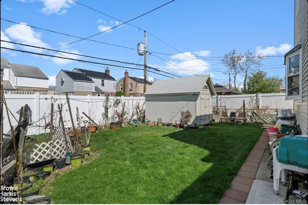 96 Nassau Street Elmont, NY 11003
