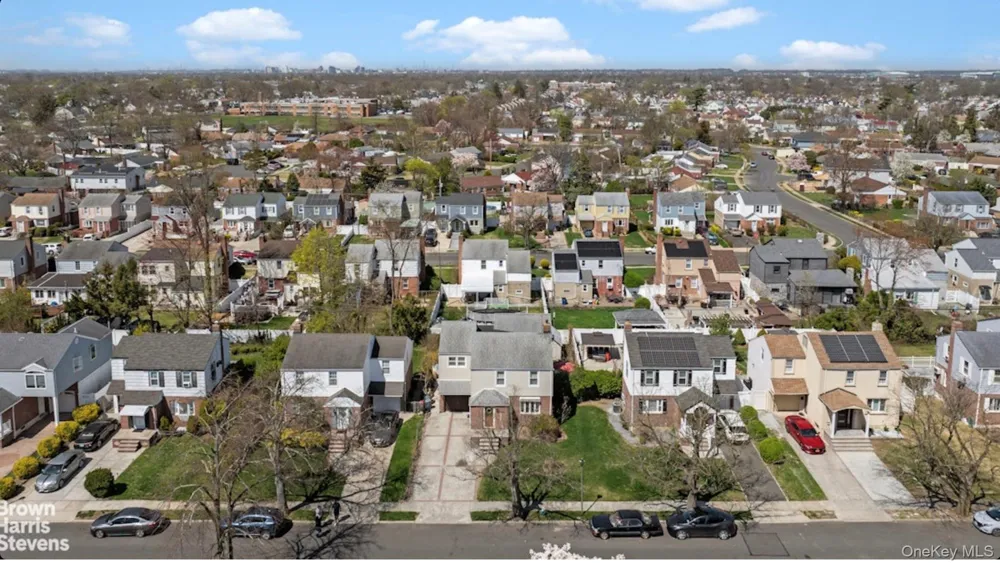 96 Nassau Street Elmont, NY 11003
