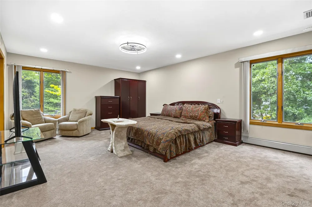 22 Penn Drive Dix Hills, NY 11746