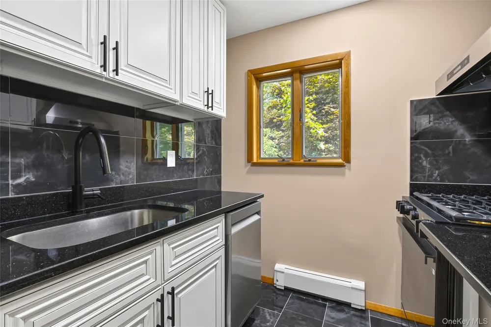 22 Penn Drive Dix Hills, NY 11746