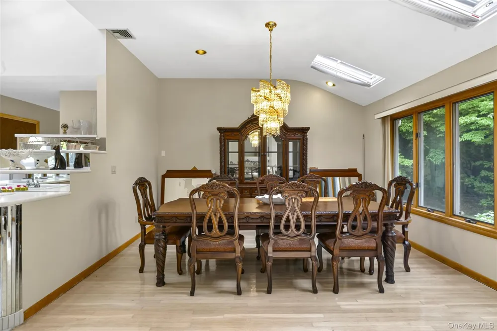 22 Penn Drive Dix Hills, NY 11746