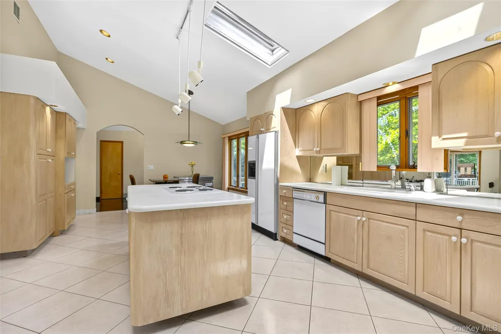 22 Penn Drive Dix Hills, NY 11746