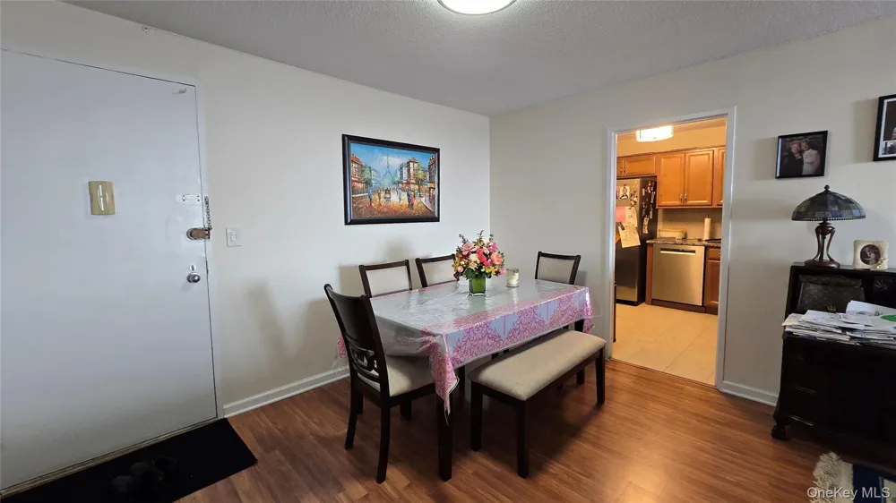 2 Bay Club Dr #10Z3 Bayside, NY 11360