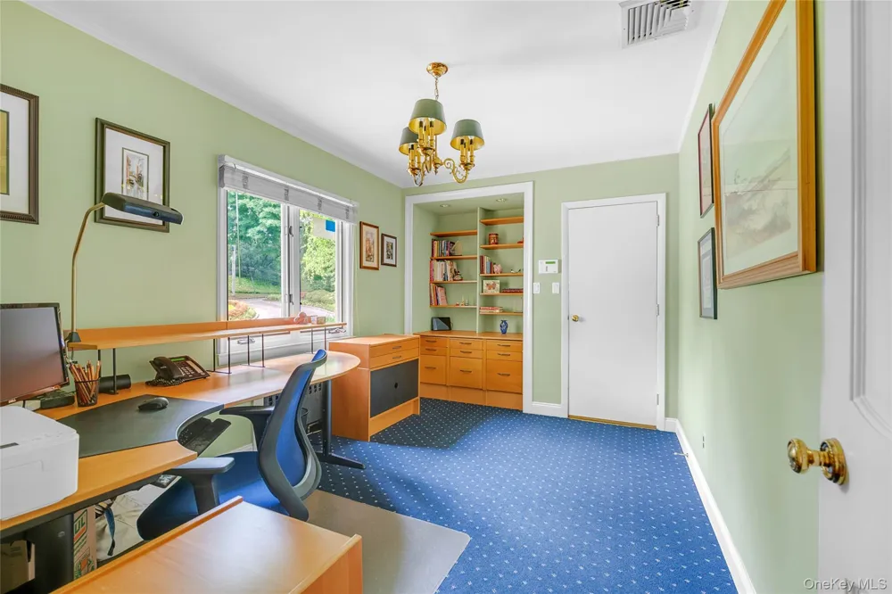 58 Cornwells Beach Road Sands Point, NY 11050