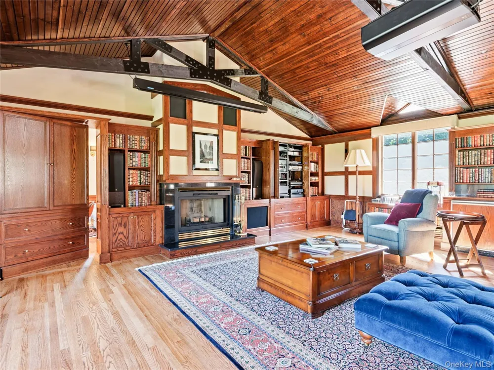 58 Cornwells Beach Road Sands Point, NY 11050