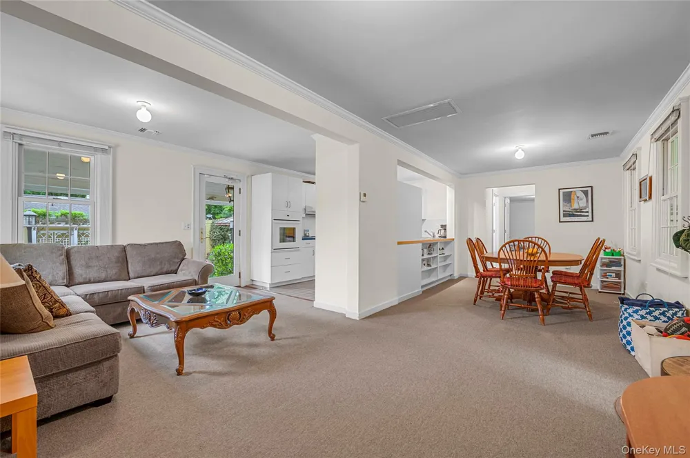 58 Cornwells Beach Road Sands Point, NY 11050